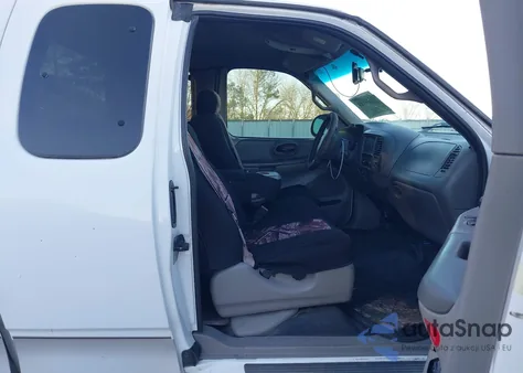 2001 Ford F-150 Lariat/Xl/Xlt z USA, uszkodzony, nr VIN 2FTRX08L51CA69858